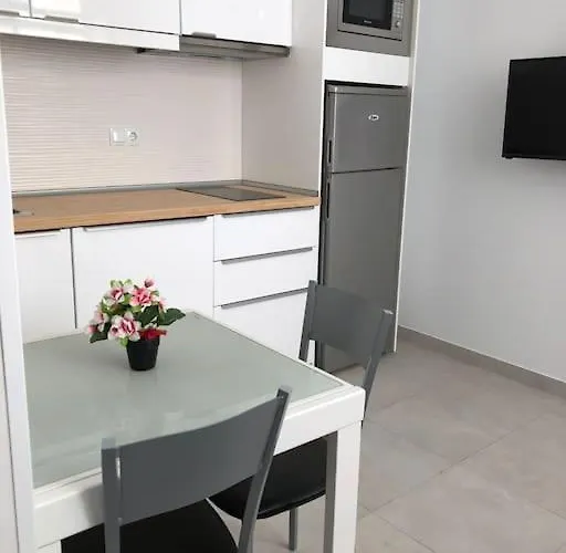 Modern Comfort Renovated Canteras 公寓